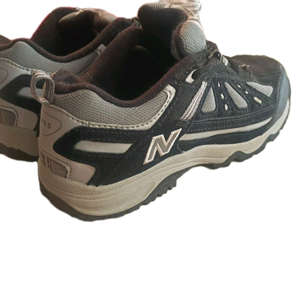 Vintage New Balance 645 Black Grey Kids Hiking Running Shoes Suede Size 2.5 - Picture 6 of 10